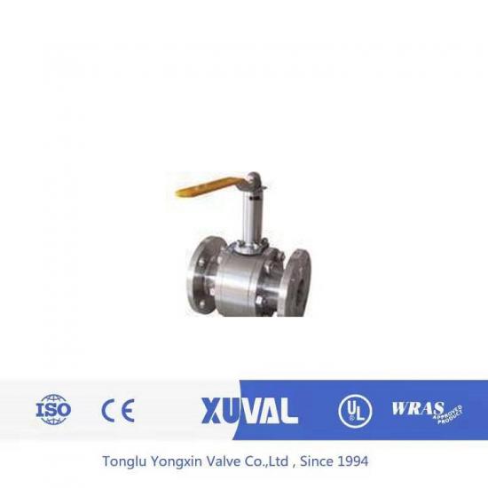 Insulated jacketed ball valve